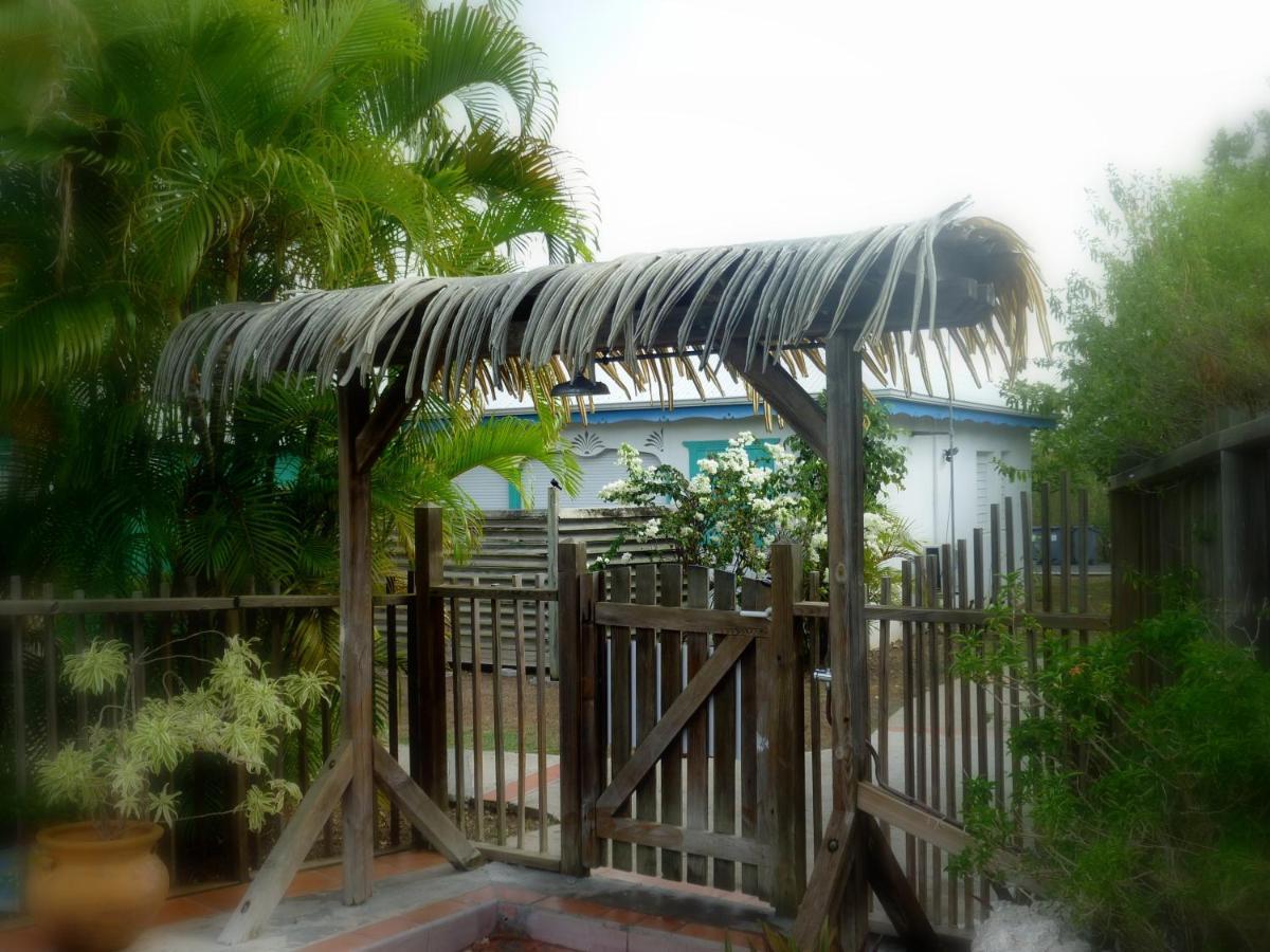 Bungalow La Papaye Bleue Residence Acces Piscine & Plage Saint-Francois  Eksteriør billede