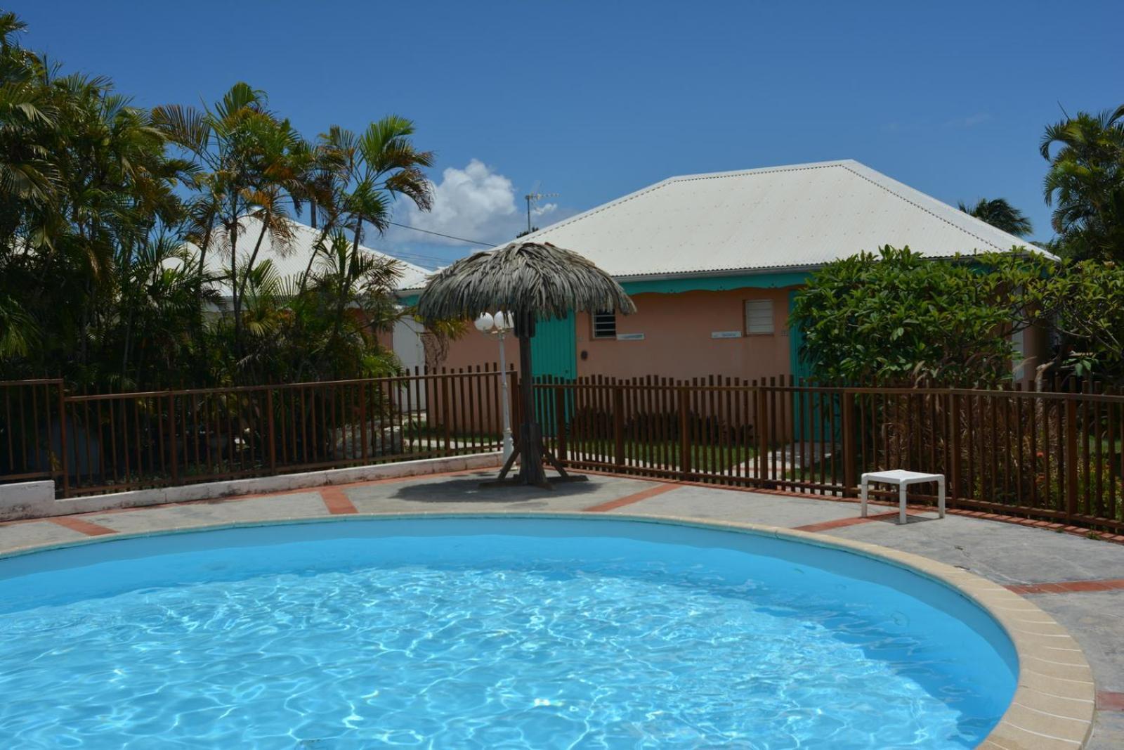Bungalow La Papaye Bleue Residence Acces Piscine & Plage Saint-Francois  Eksteriør billede