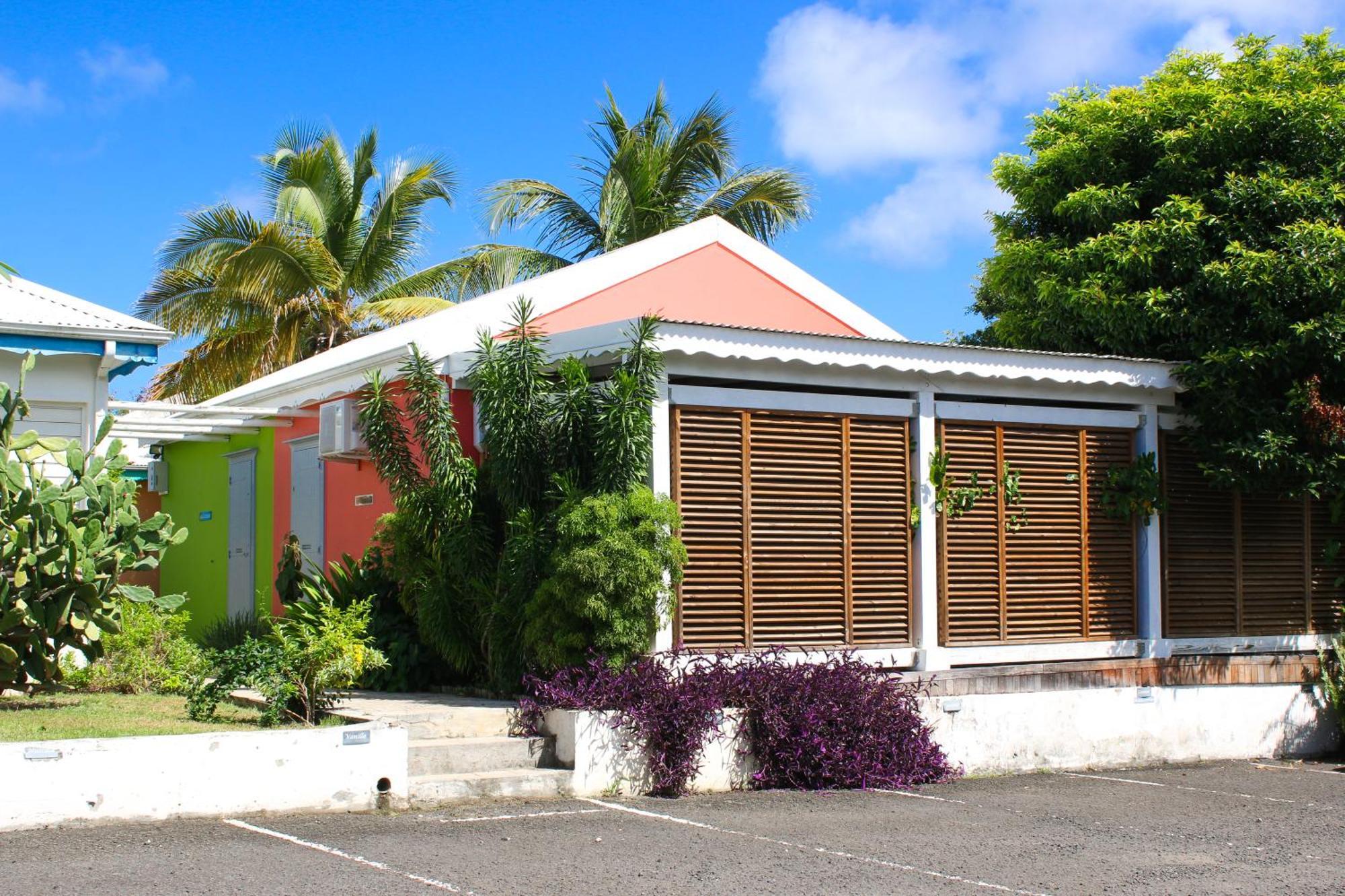 Bungalow La Papaye Bleue Residence Acces Piscine & Plage Saint-Francois  Eksteriør billede